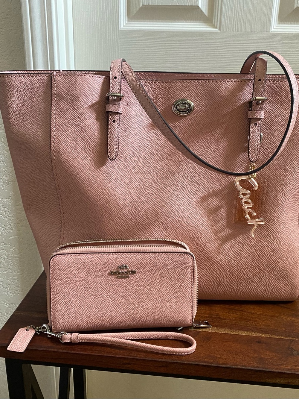 Coach Pink Leather Tote with Matching Zip Wristlet I added the pink coach tag.